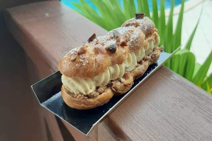 Vente de pâtisseries réunionnaises Saint-Joseph
